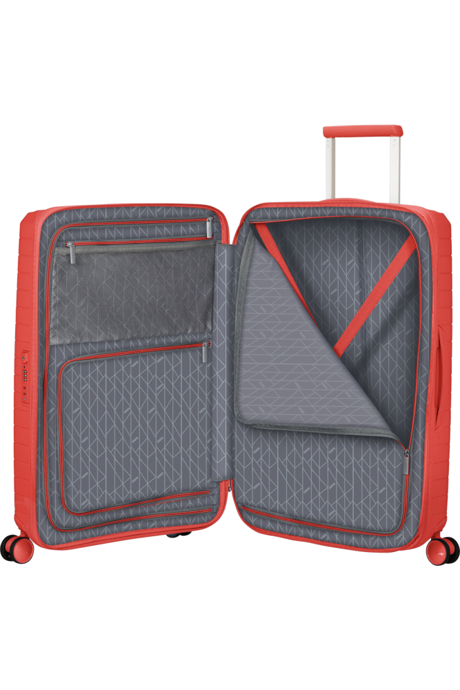 American Tourister Fastforward Spinner 68 EXP.