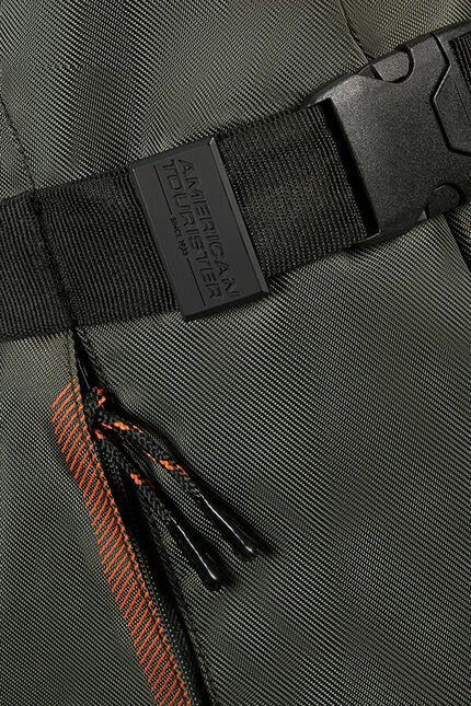 American Tourister  Urban Track Duffle/Wh. 78